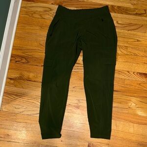 Women’s Olive Green Athleta Cargo Pants size 6